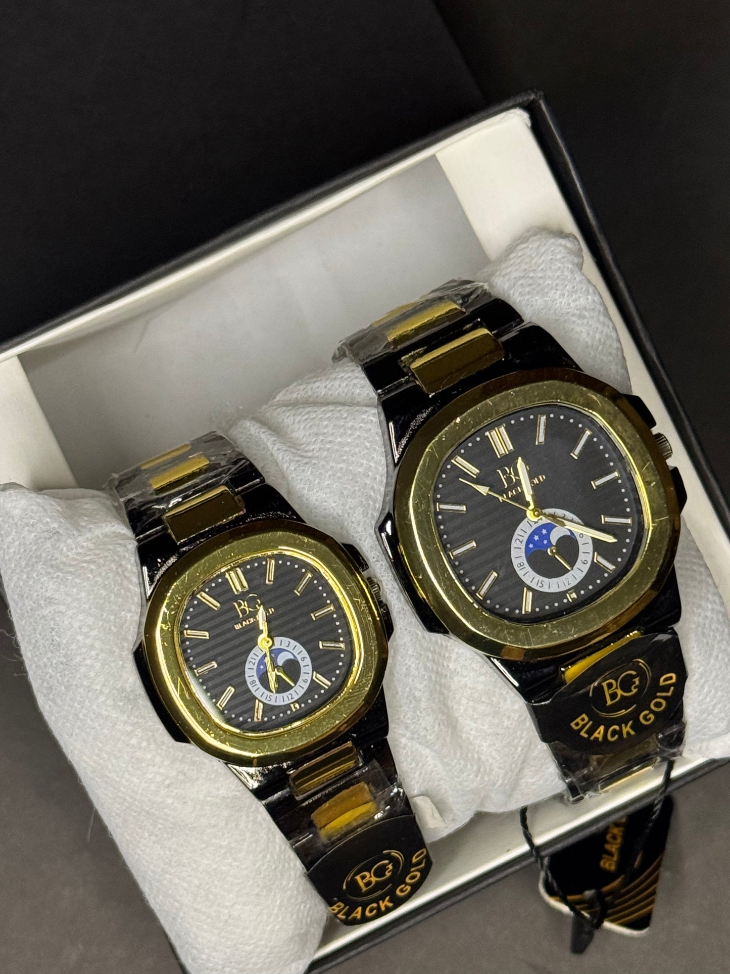 PP COUPLE WATCH FOR MEN AND WOMEN