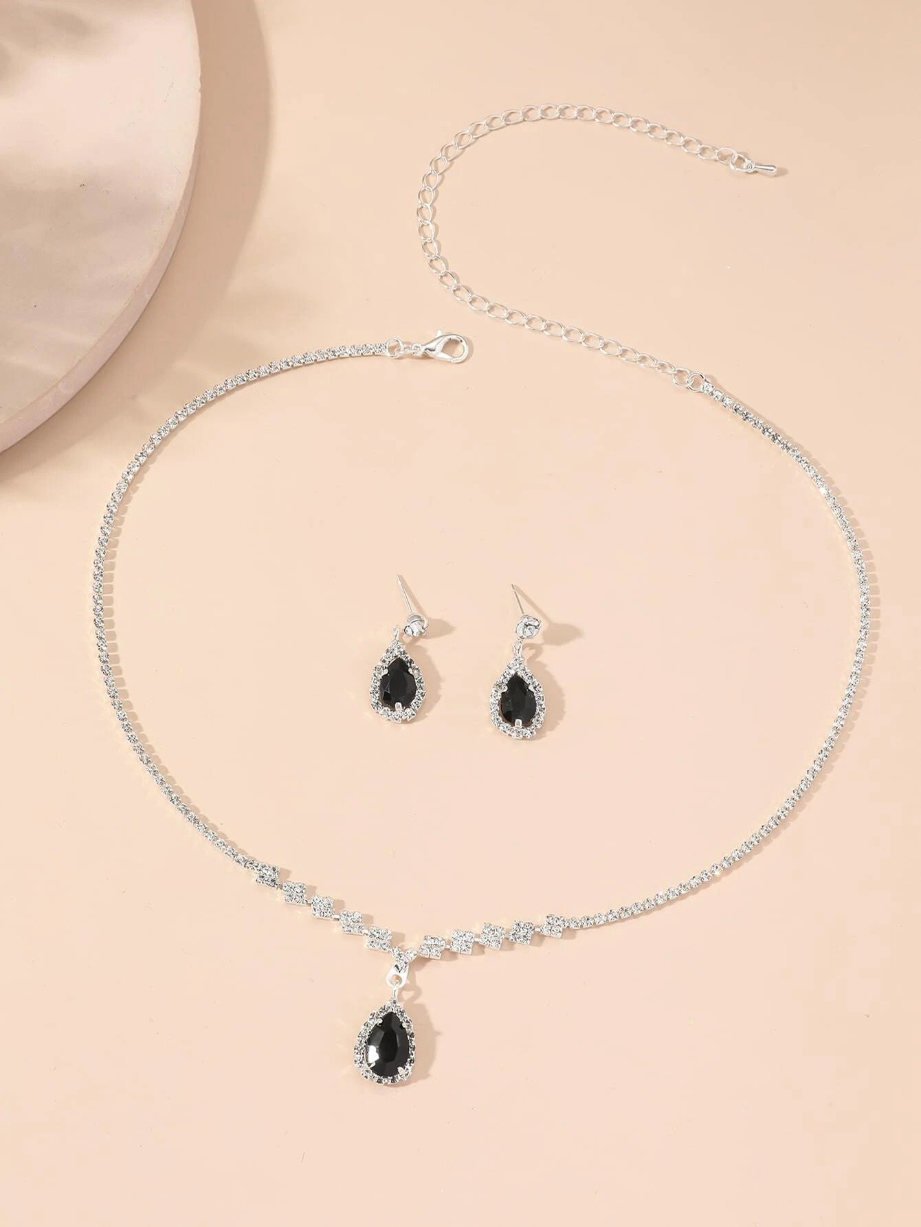 【Hot demand】3 Wedding Season Women's Fashion Droplet